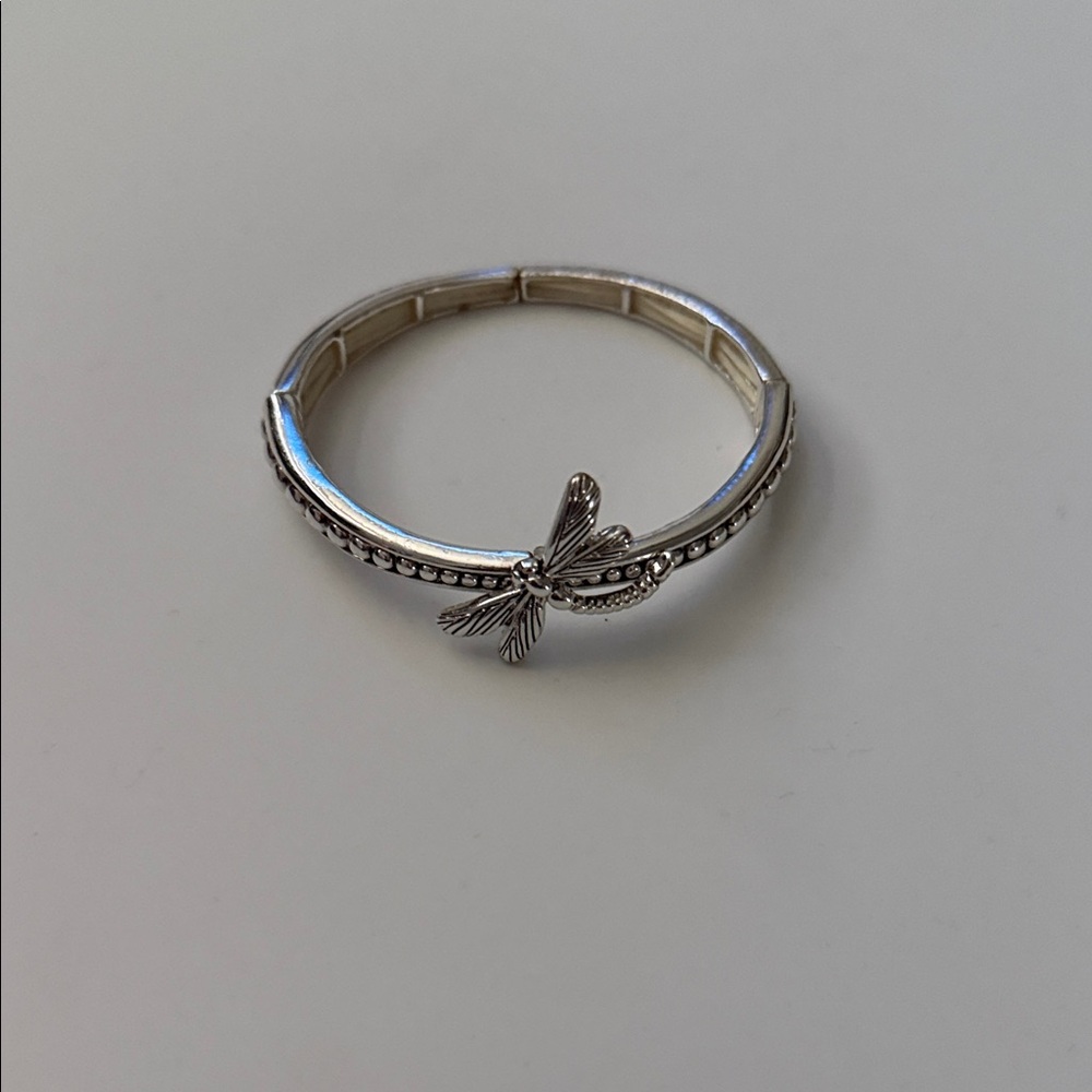 Chic Silver Dragonfly Bracelet